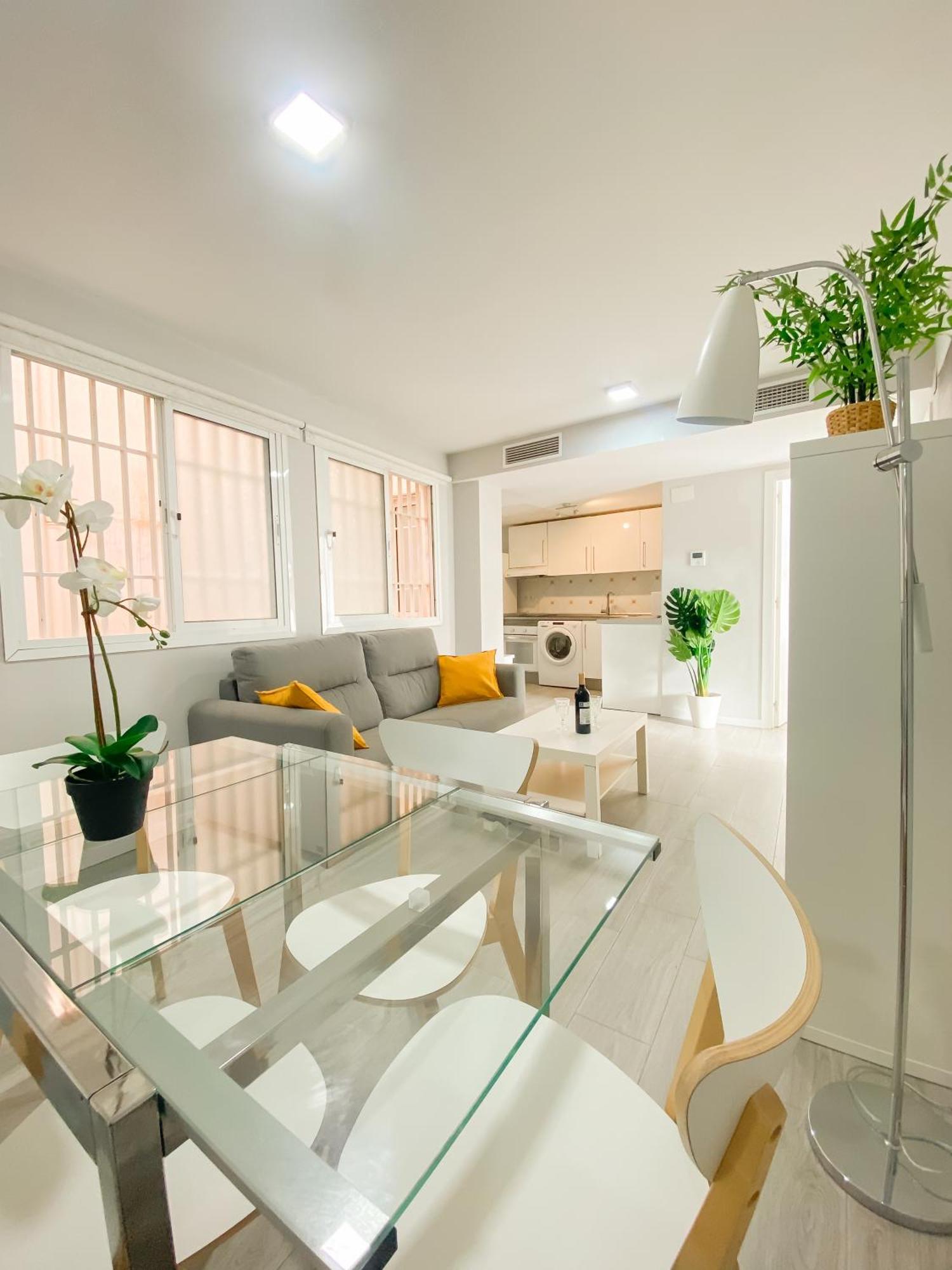 3 Rooms Y 3 Baths Y Aparcamiento Catedral Málaga Eksteriør bilde