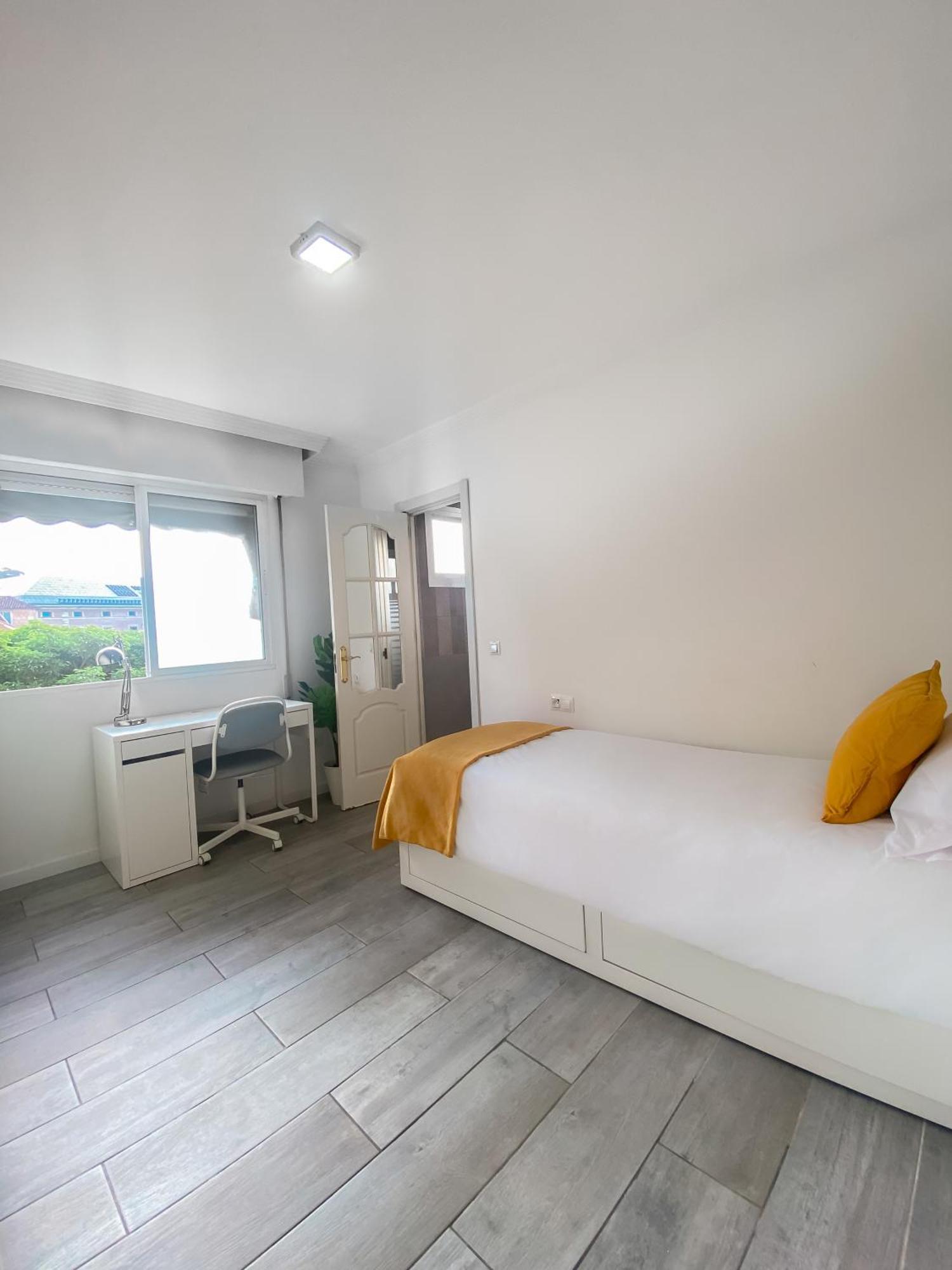 3 Rooms Y 3 Baths Y Aparcamiento Catedral Málaga Eksteriør bilde